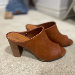 Seven7 Brown Mules